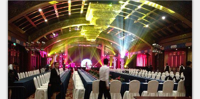如何正確選擇宴會廳舞台燈光設備？